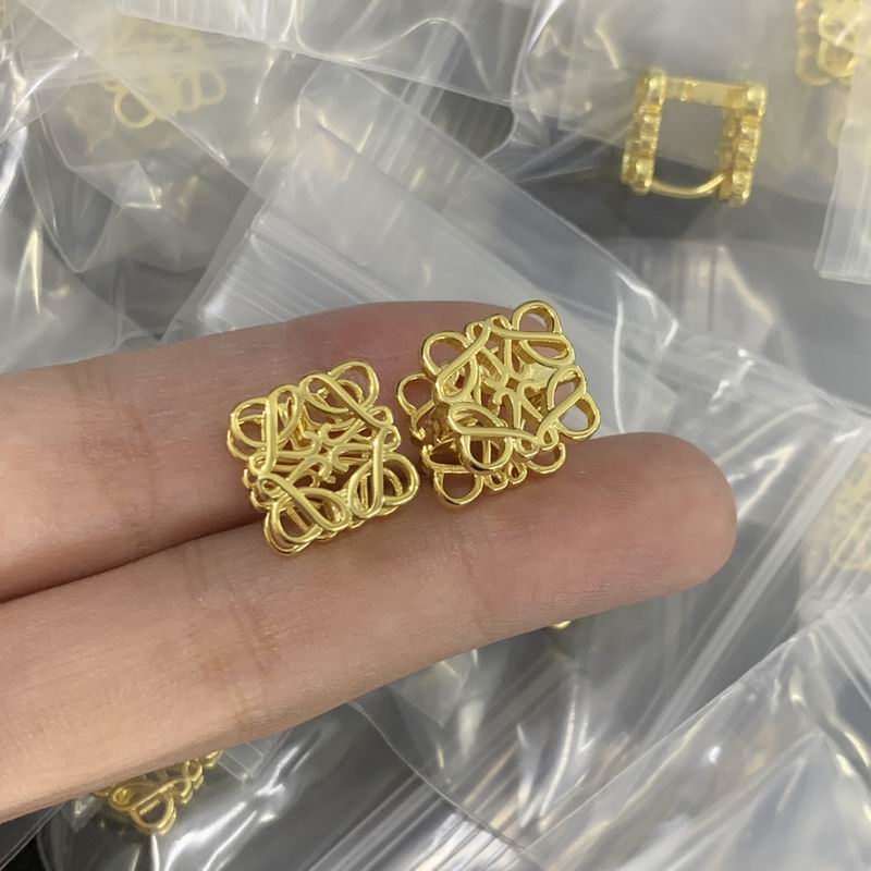 Loewe earring 06lyx67